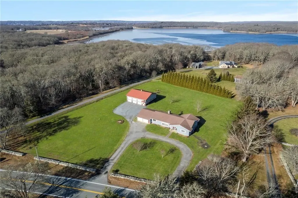 141 Peckham Road Little Compton RI 02837