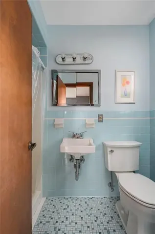 141 Peckham Road Little Compton RI 02837