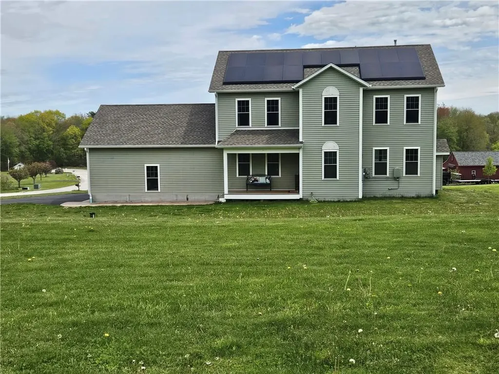 2 Legacy Drive Sterling CT 06377