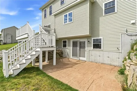 2 Legacy Drive Sterling CT 06377