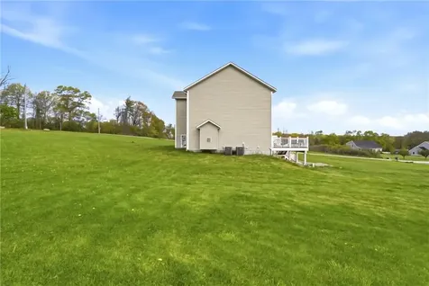 2 Legacy Drive Sterling CT 06377