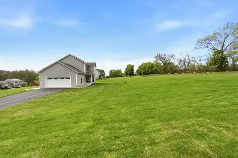 2 Legacy Drive Sterling CT 06377