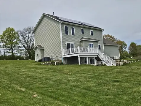 2 Legacy Drive Sterling CT 06377