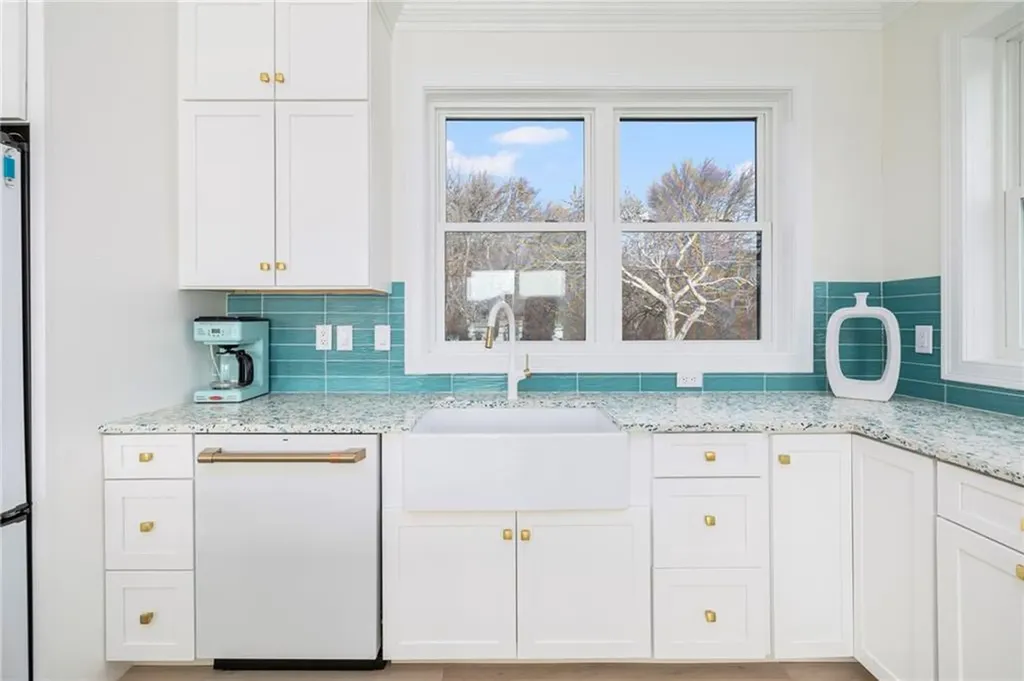 38 Beach Drive South Kingstown RI 02879