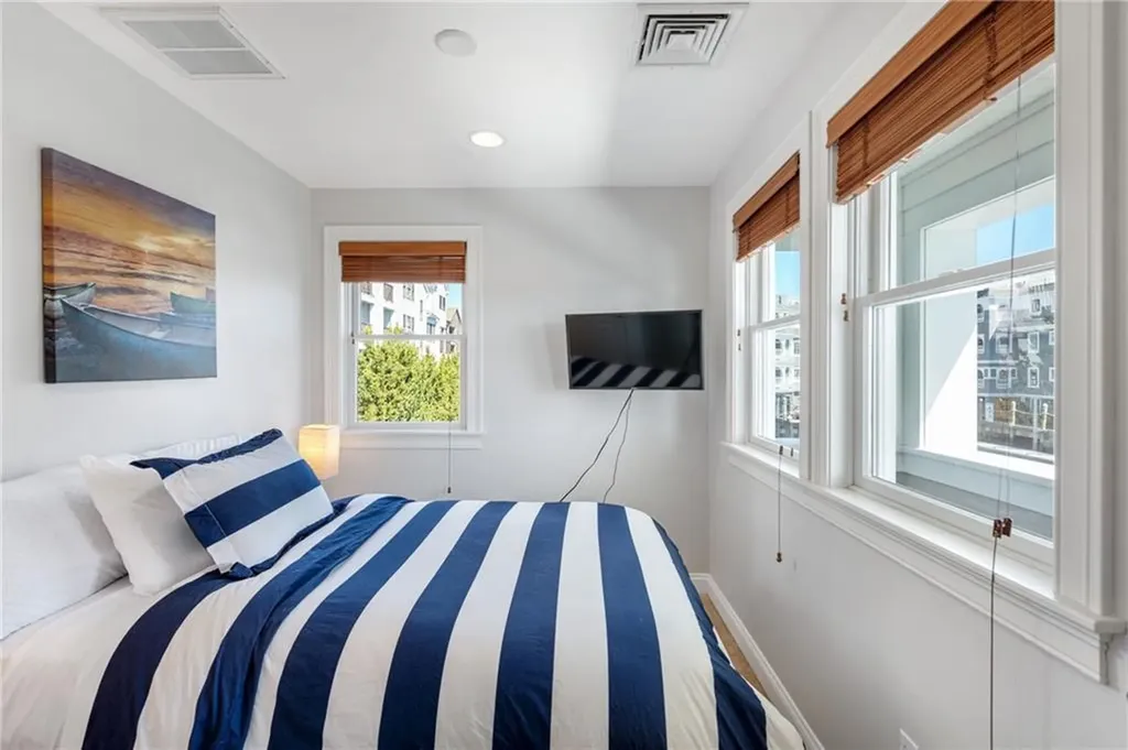 21 Brown And Howard Wharf Newport RI 02840