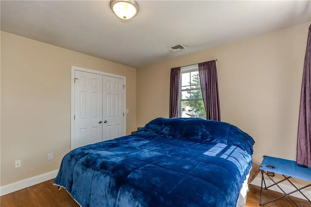 18 Willis Street Cranston RI 02910