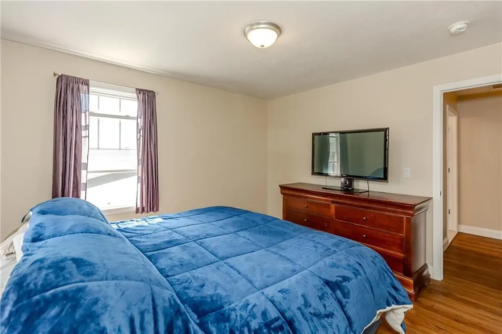18 Willis Street Cranston RI 02910