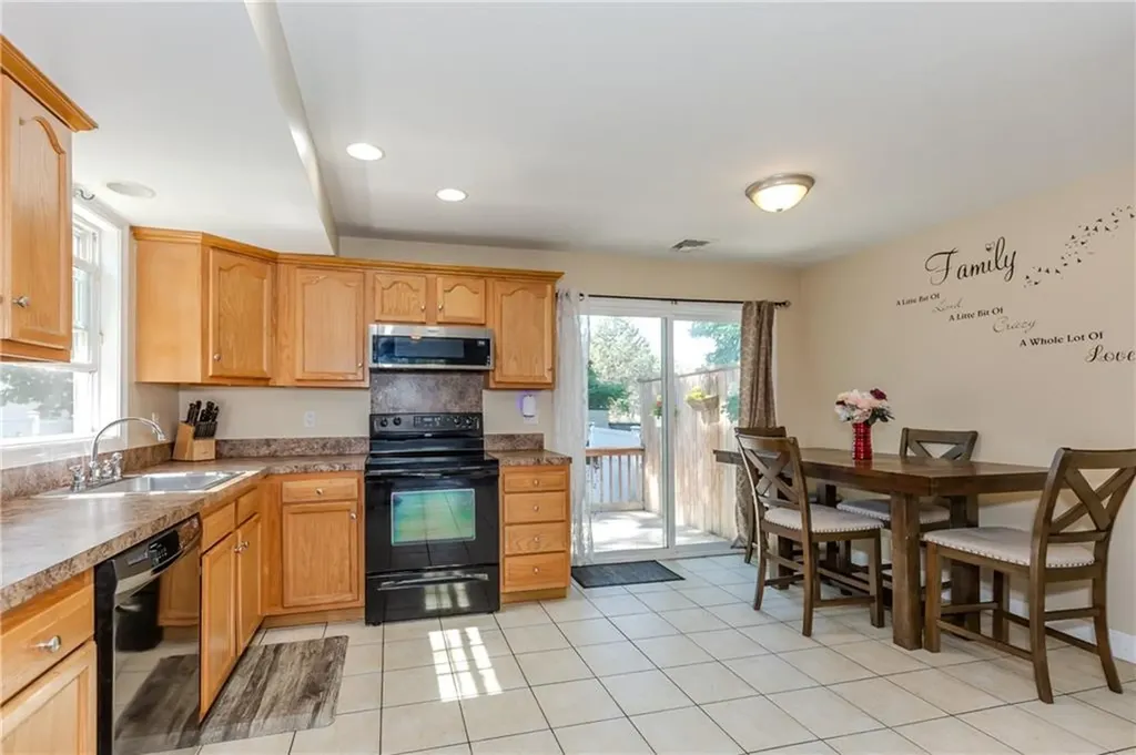 18 Willis Street Cranston RI 02910