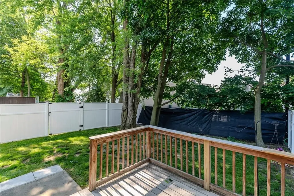 18 Willis Street Cranston RI 02910