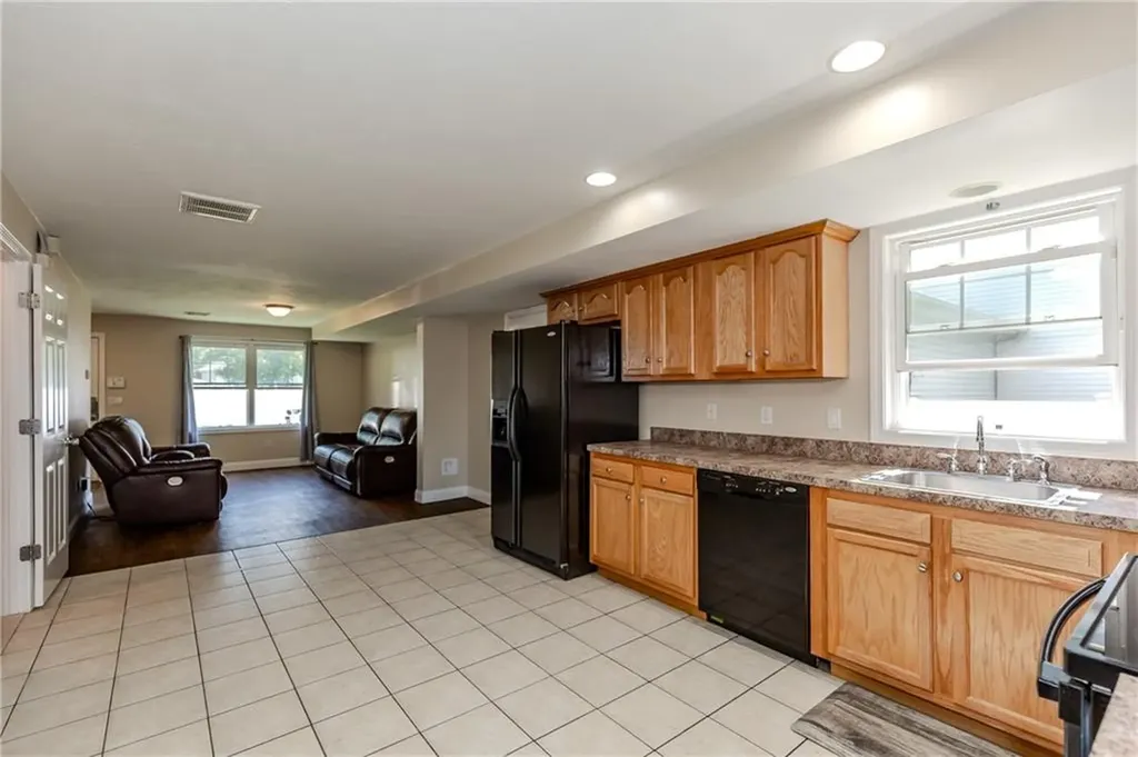 18 Willis Street Cranston RI 02910