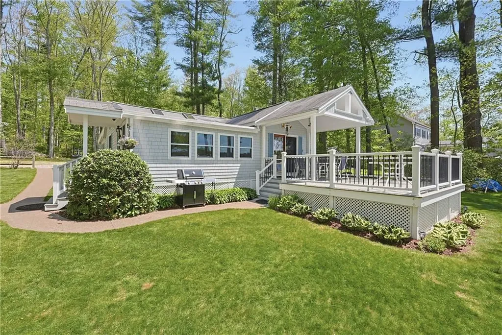 12 Lesieur Lane Burrillville RI 02859