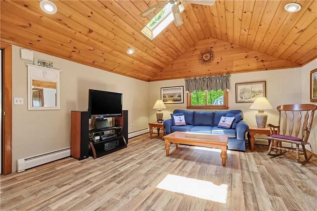 12 Lesieur Lane Burrillville RI 02859