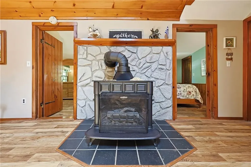 12 Lesieur Lane Burrillville RI 02859