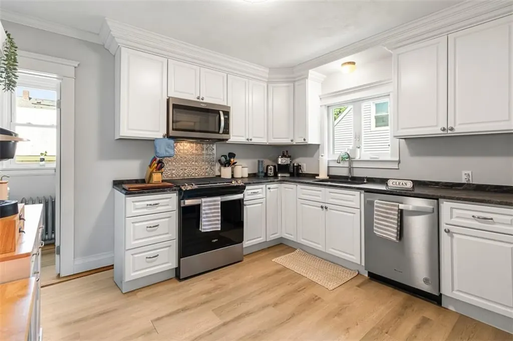 53 Edgewood Avenue Cranston RI 02905