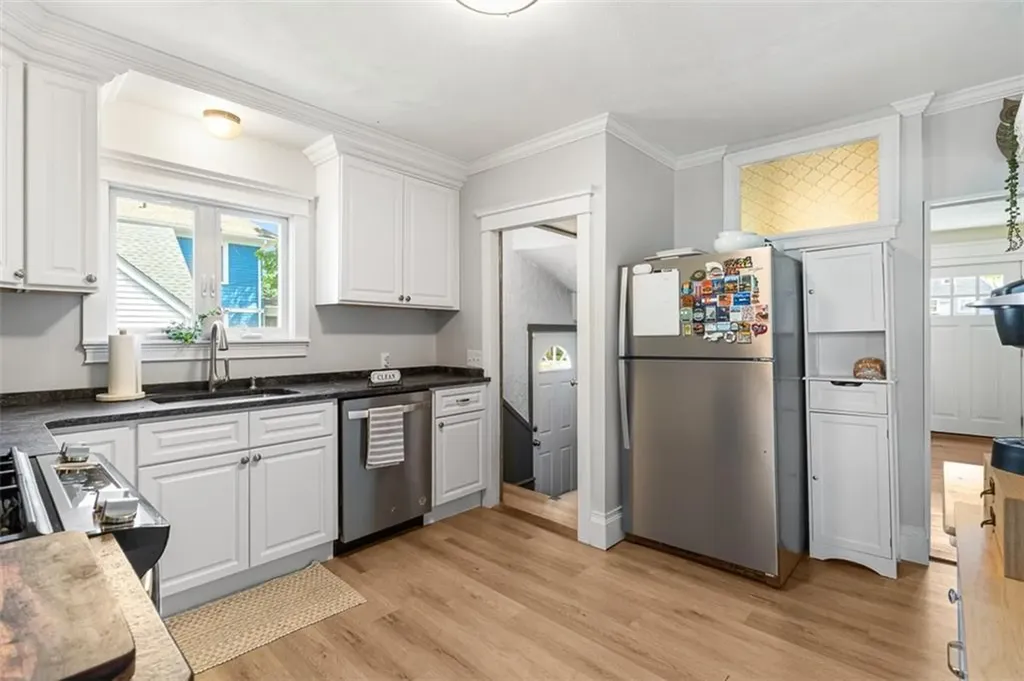 53 Edgewood Avenue Cranston RI 02905