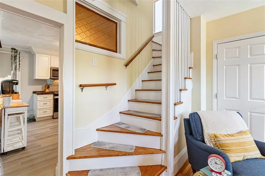 53 Edgewood Avenue Cranston RI 02905