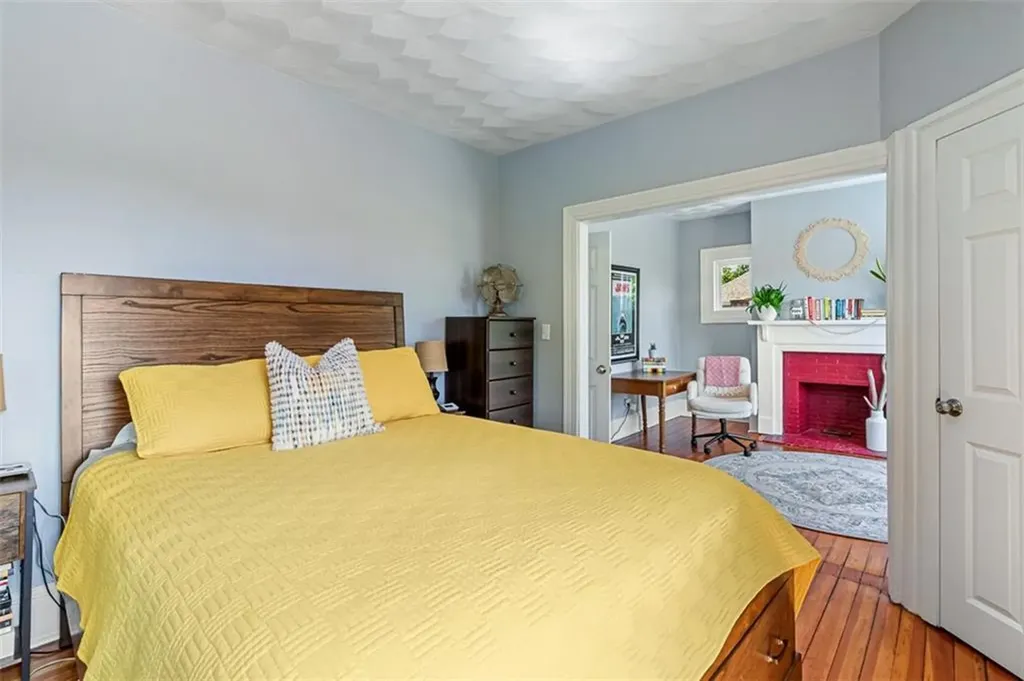 53 Edgewood Avenue Cranston RI 02905