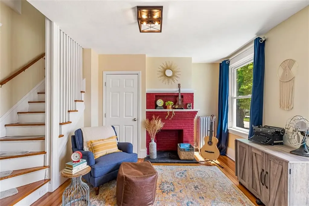 53 Edgewood Avenue Cranston RI 02905