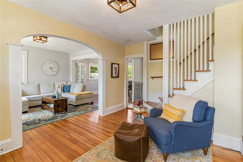 53 Edgewood Avenue Cranston RI 02905