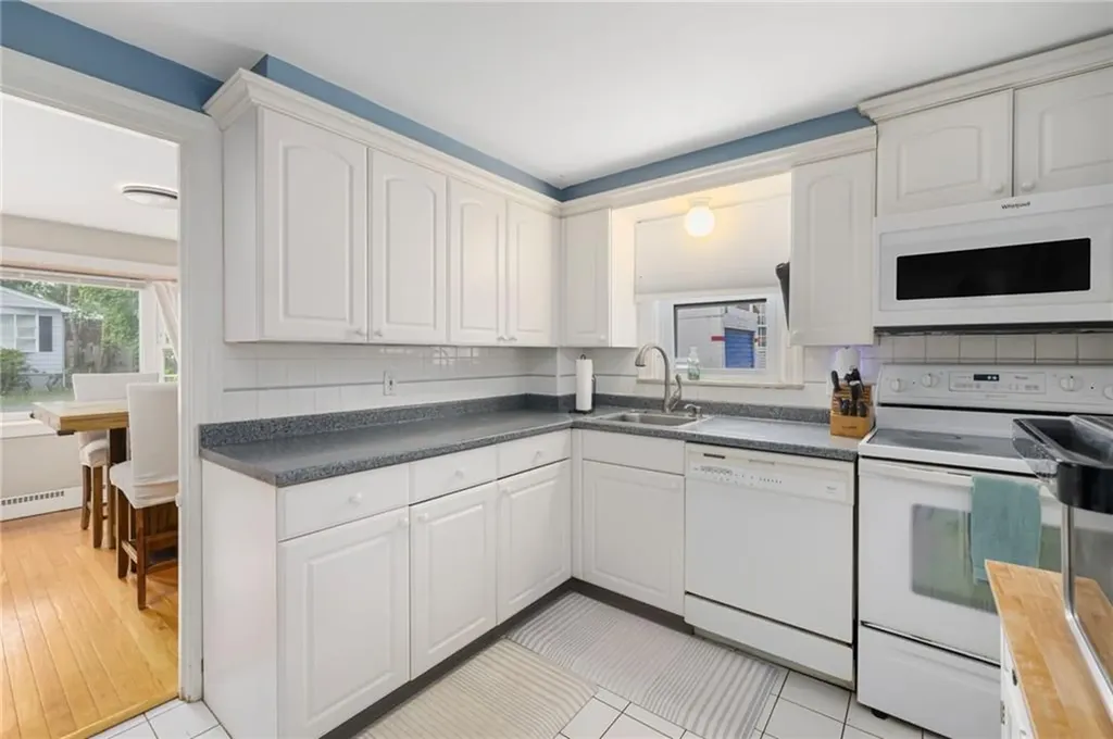 11 Doane Street Cranston RI 02910