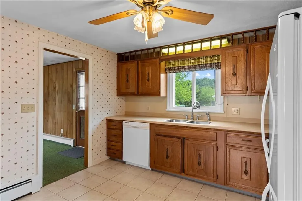 7 Esther Street Cranston RI 02920