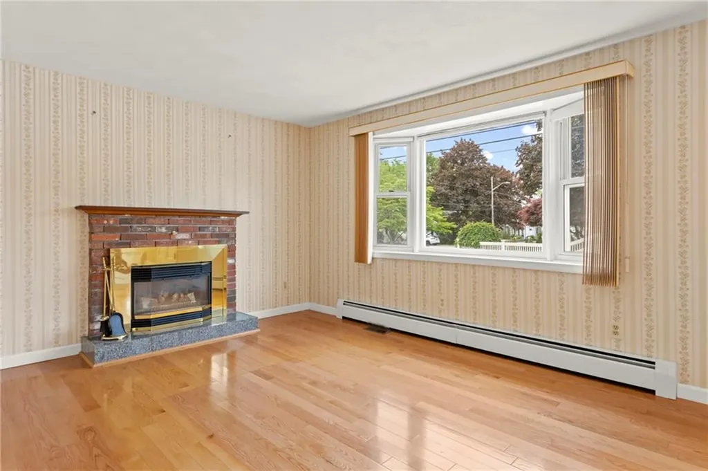 7 Esther Street Cranston RI 02920