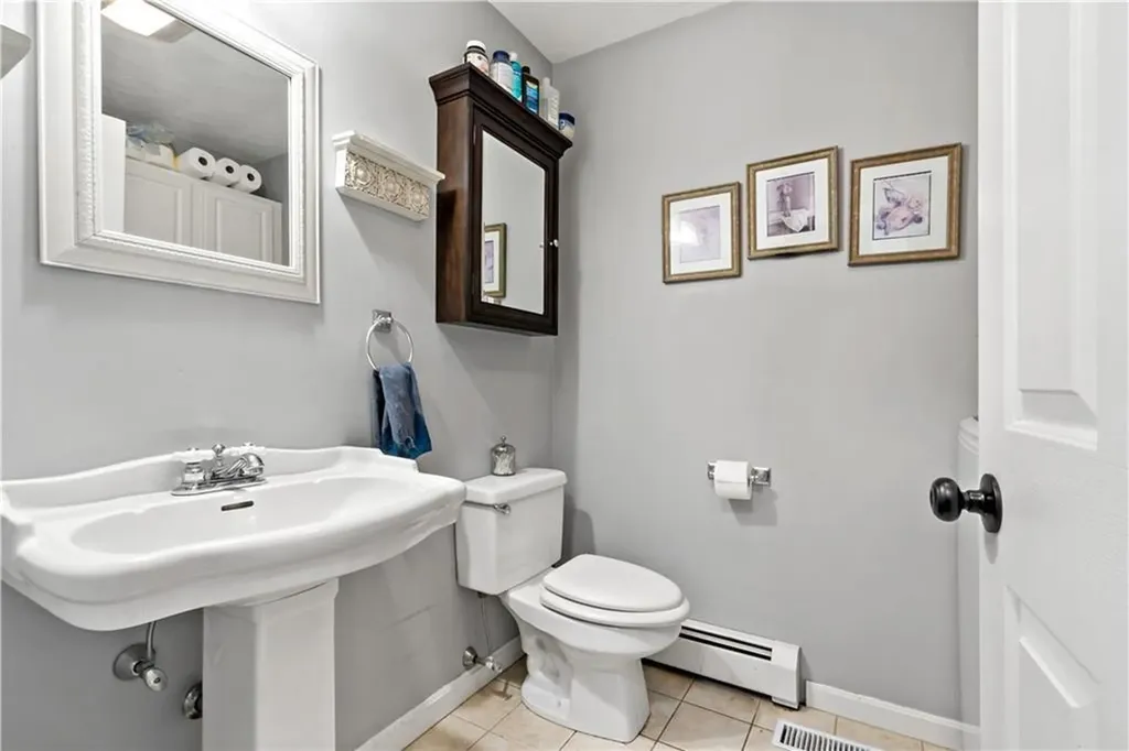 5 Brackenhill Court Richmond RI 02812