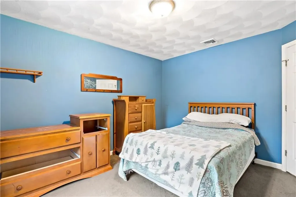 5 Brackenhill Court Richmond RI 02812
