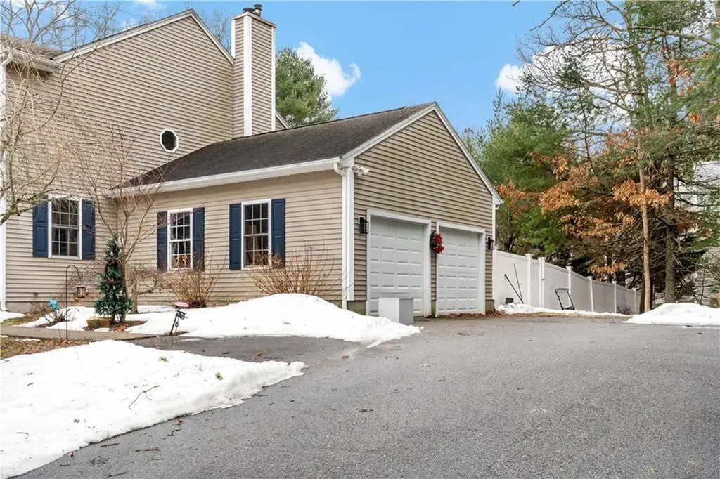 5 Brackenhill Court Richmond RI 02812