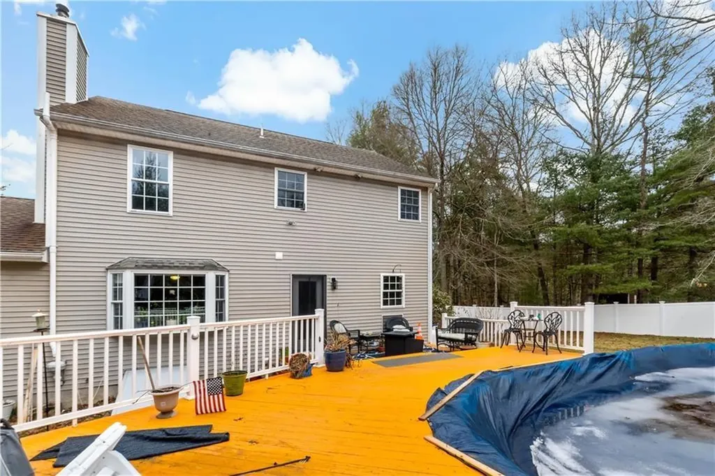 5 Brackenhill Court Richmond RI 02812