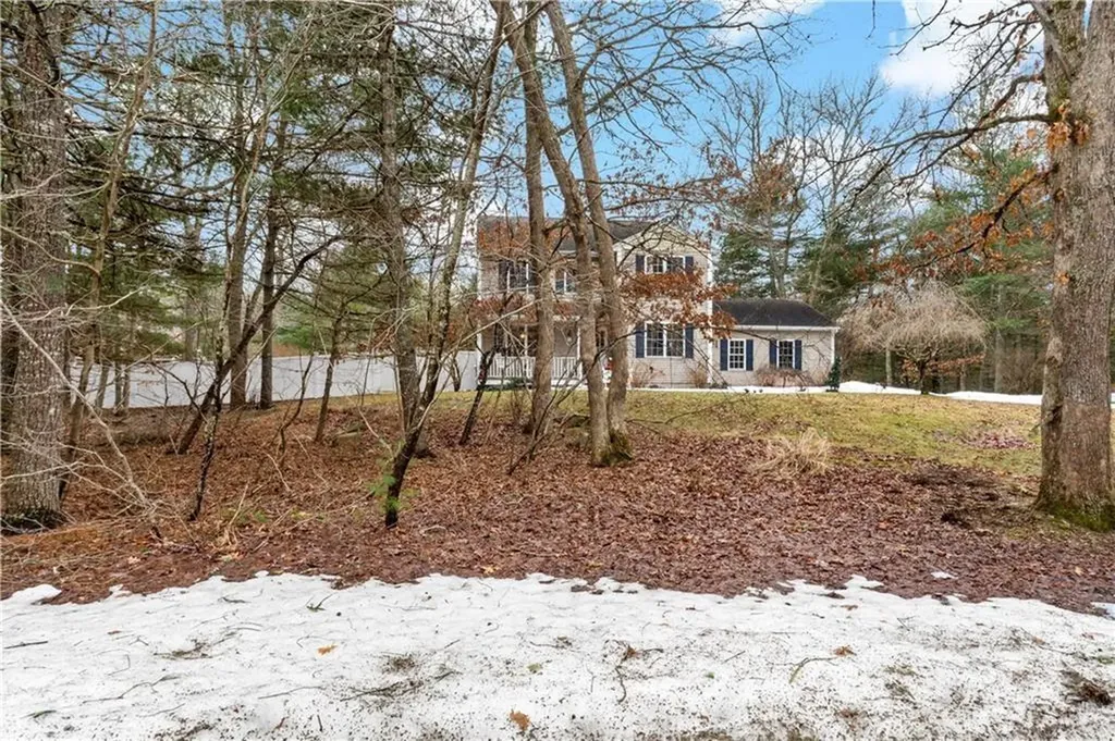 5 Brackenhill Court Richmond RI 02812