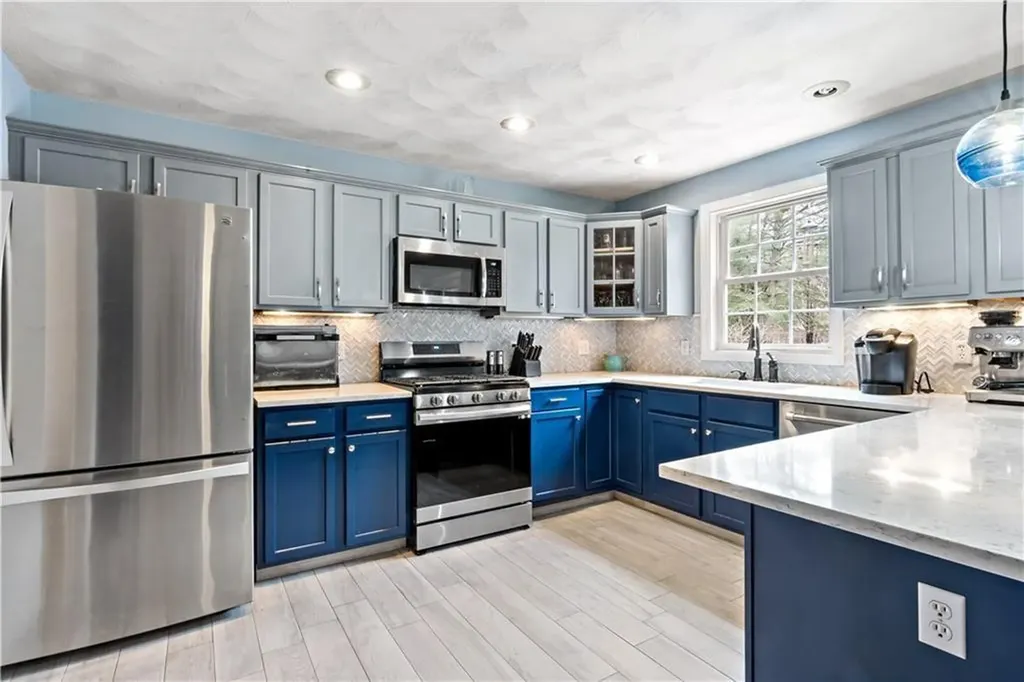 5 Brackenhill Court Richmond RI 02812
