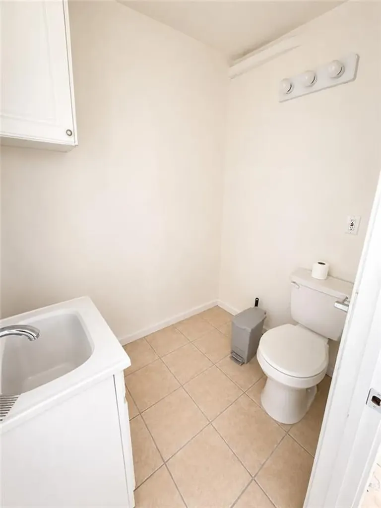 718 Dyer Avenue Cranston RI 02920