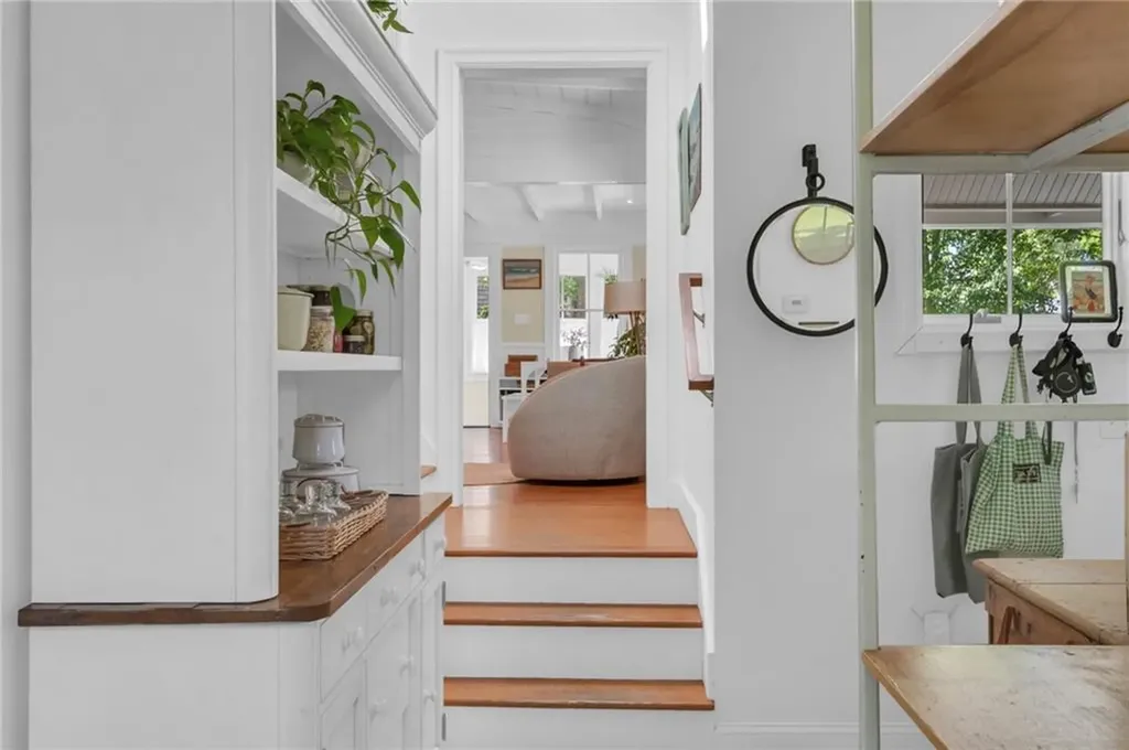 21 2nd Street Barrington RI 02806