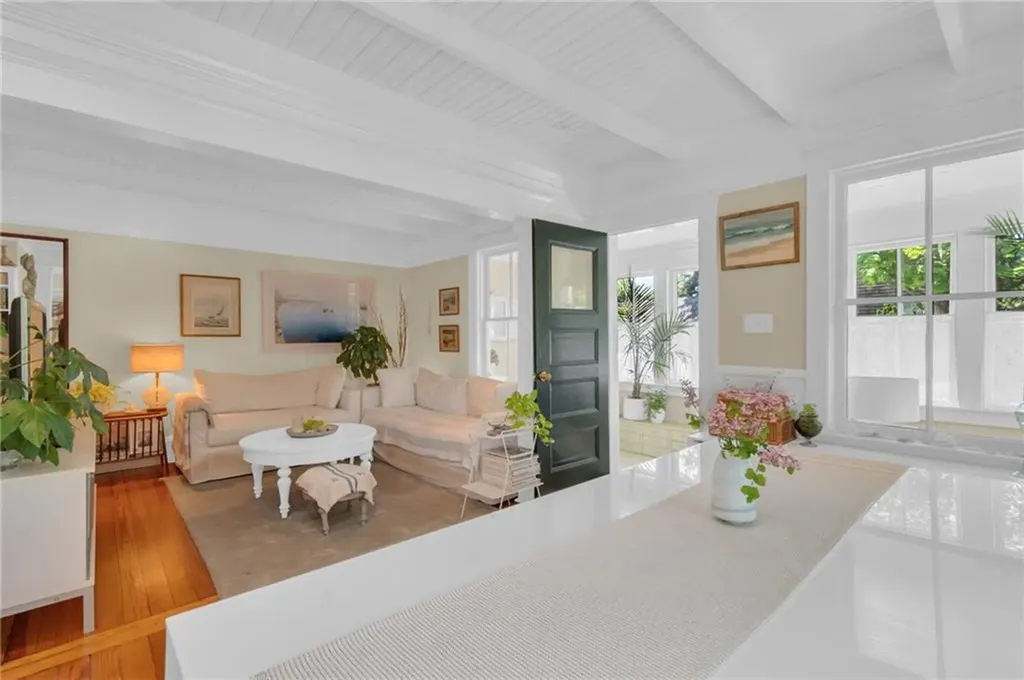 21 2nd Street Barrington RI 02806