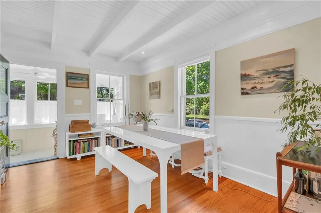 21 2nd Street Barrington RI 02806
