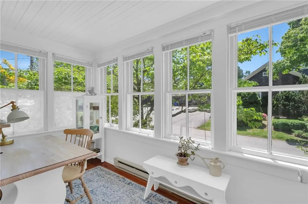 21 2nd Street Barrington RI 02806