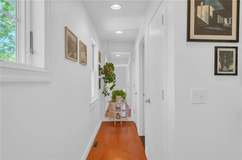 21 2nd Street Barrington RI 02806