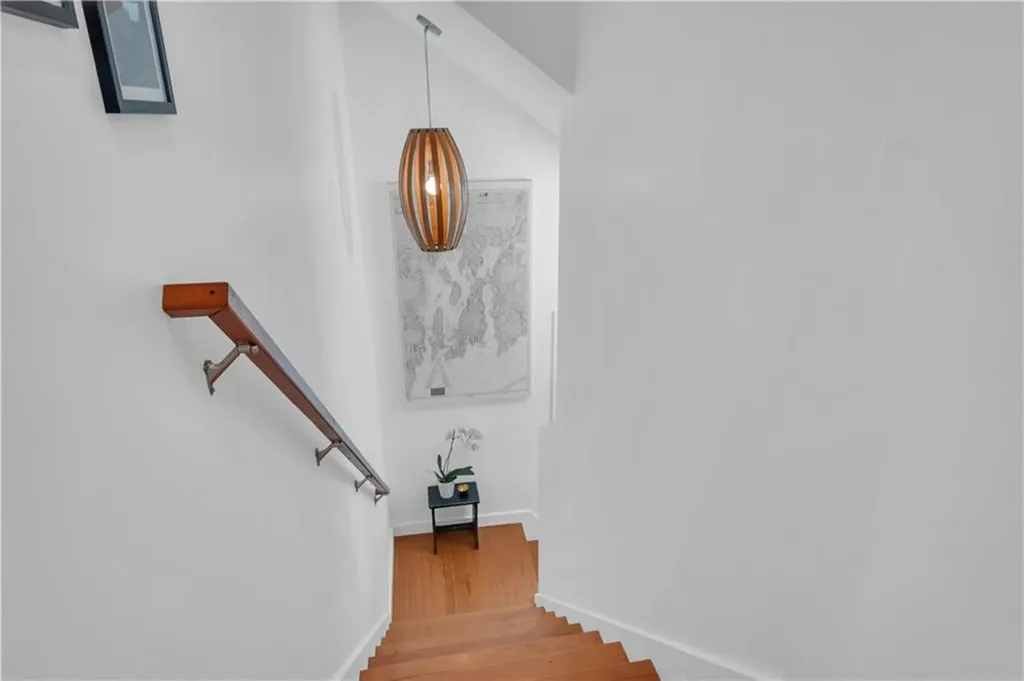 21 2nd Street Barrington RI 02806