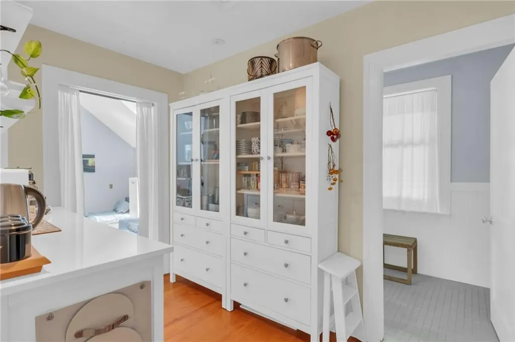 21 2nd Street Barrington RI 02806