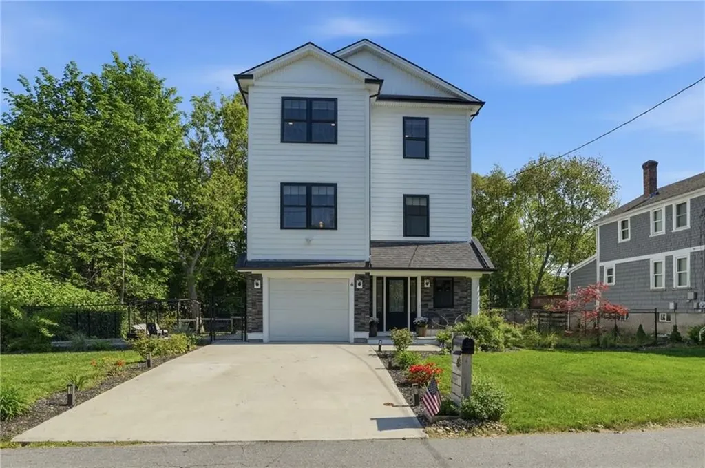 6 Sterling Avenue Warwick RI 02889