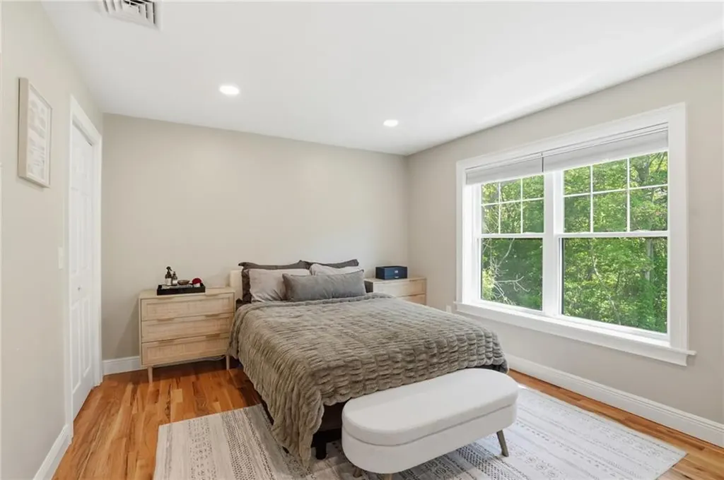 6 Sterling Avenue Warwick RI 02889