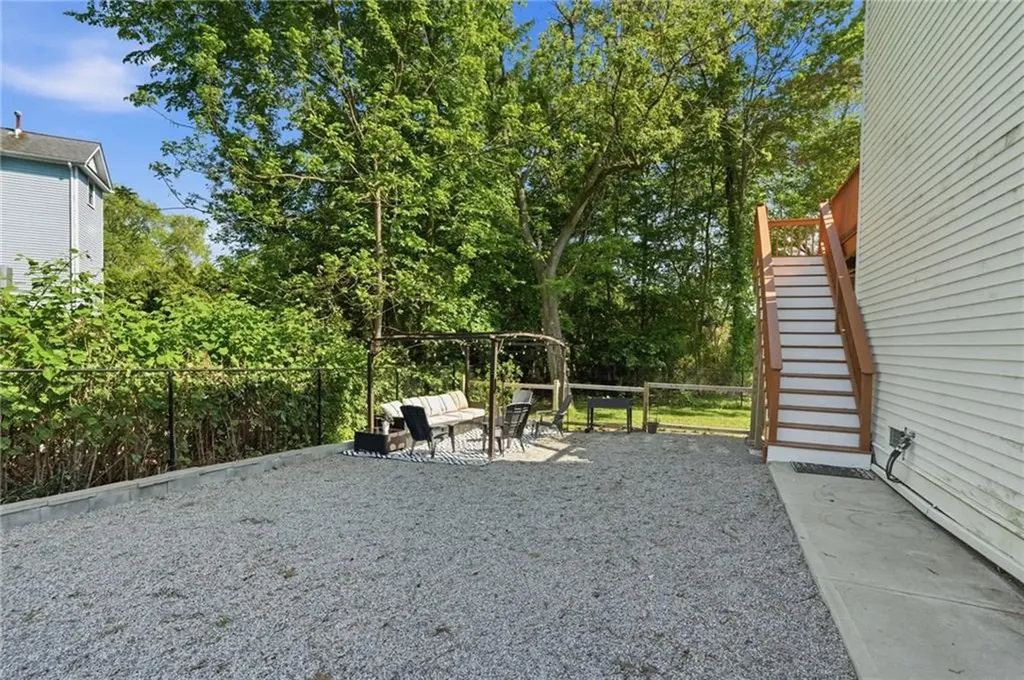 6 Sterling Avenue Warwick RI 02889