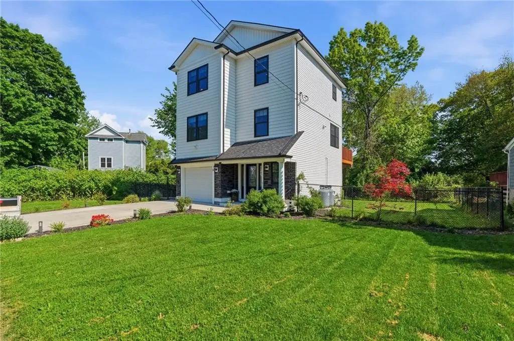 6 Sterling Avenue Warwick RI 02889