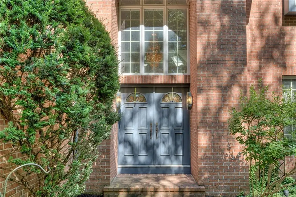137 Signal Ridge Way East Greenwich RI 02818