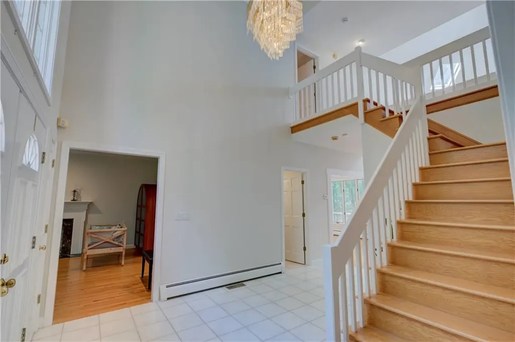 137 Signal Ridge Way East Greenwich RI 02818