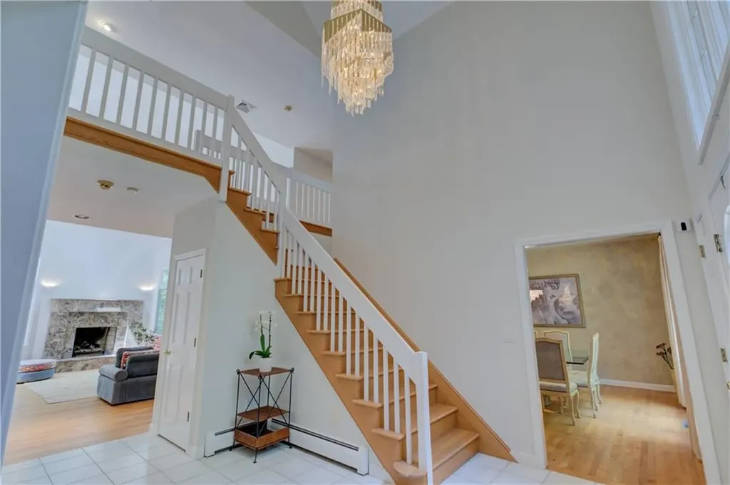 137 Signal Ridge Way East Greenwich RI 02818