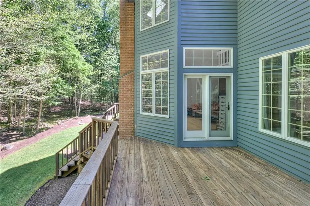 137 Signal Ridge Way East Greenwich RI 02818