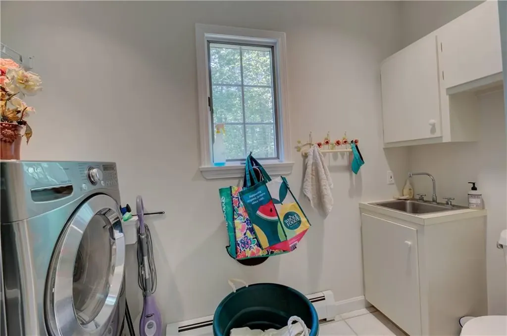 137 Signal Ridge Way East Greenwich RI 02818
