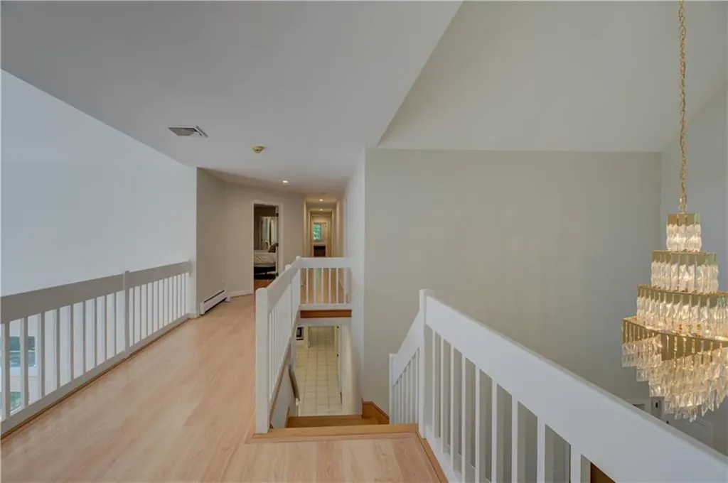 137 Signal Ridge Way East Greenwich RI 02818